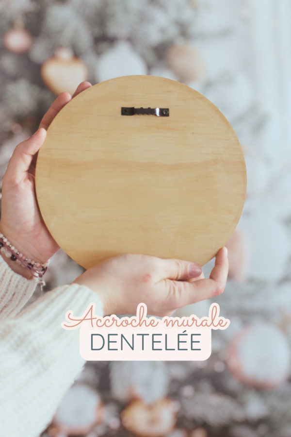 Accroche-murale-dentelée-invisible1